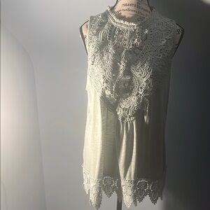 Elegant Lace Trim Sleeveless Top